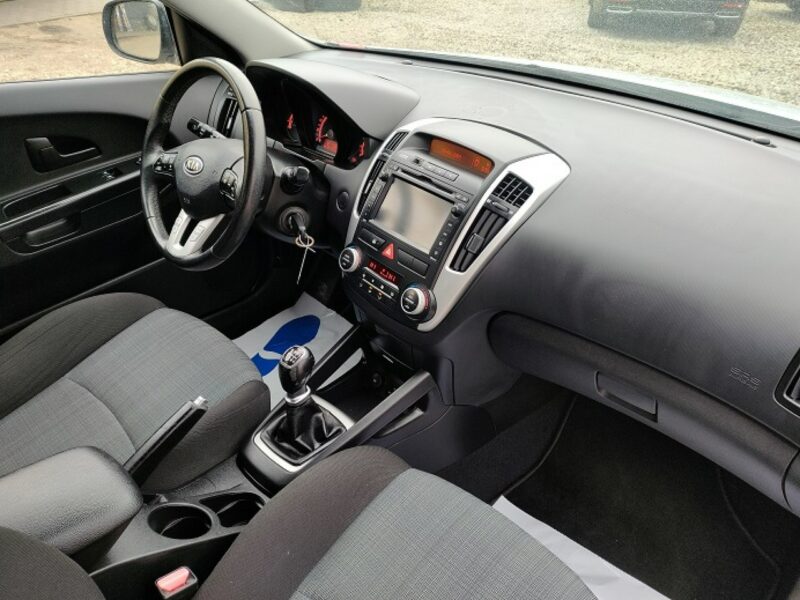 Kia Cee'd Navigacja!Kamera!Klimatronik!Parktronik!tylko 127.000 km I (2006-2012)