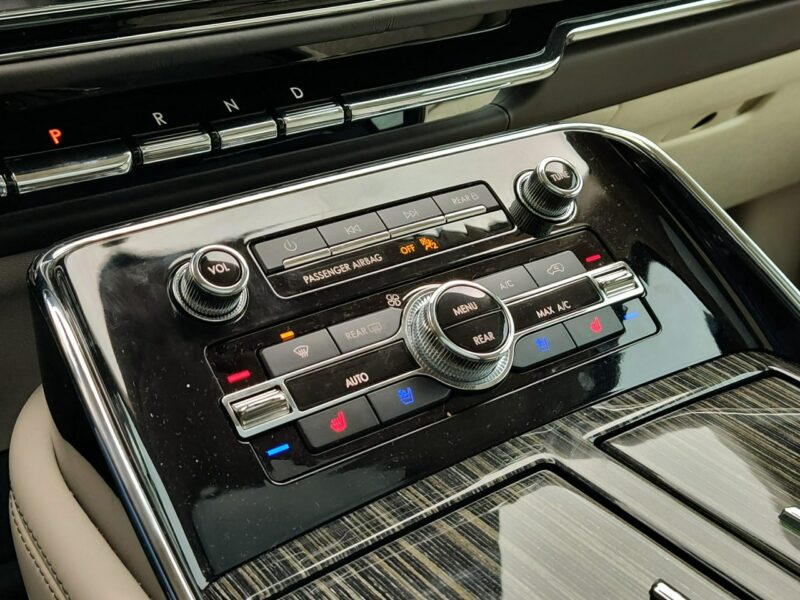Lincoln Navigator III (U326) (2007-)