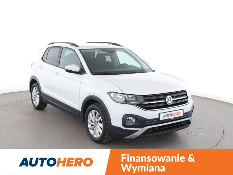 Volkswagen T-Cross Historia serwisowa Navi Czujniki parkowania pród+tył Podgrzewane fotel