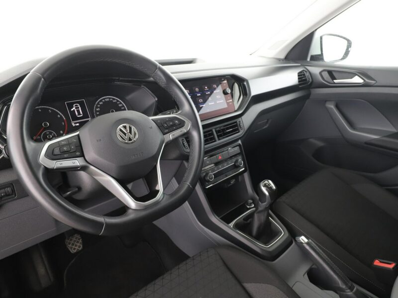 Volkswagen T-Cross Historia serwisowa Navi Czujniki parkowania pród+tył Podgrzewane fotel