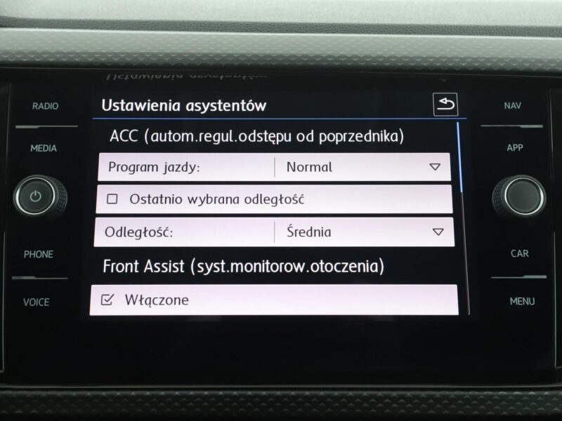 Volkswagen T-Cross Historia serwisowa Navi Czujniki parkowania pród+tył Podgrzewane fotel