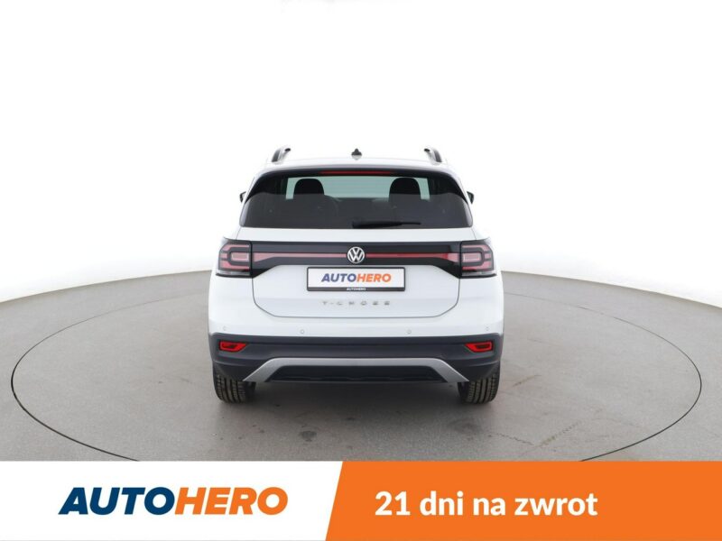 Volkswagen T-Cross Historia serwisowa Navi Czujniki parkowania pród+tył Podgrzewane fotel