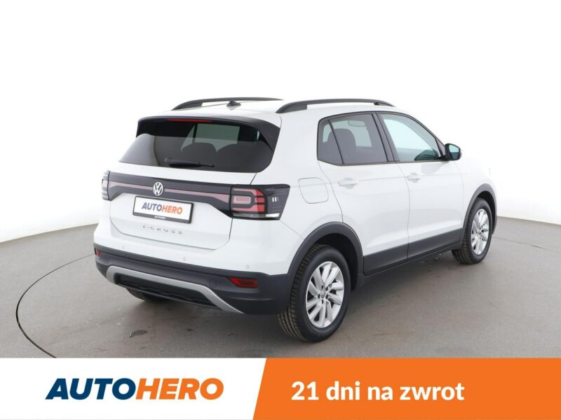 Volkswagen T-Cross Historia serwisowa Navi Czujniki parkowania pród+tył Podgrzewane fotel