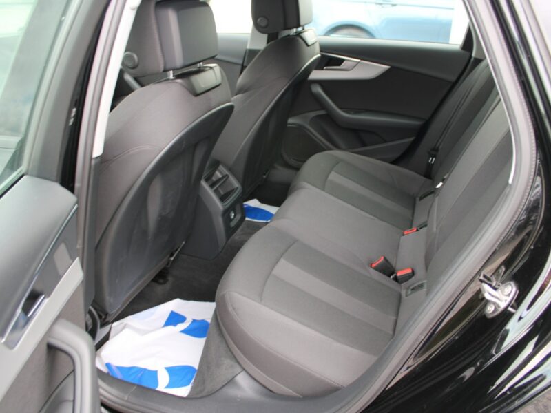 Audi A4 S-Tronic Led Hak F-vat Salon Polska B9 (2015-)