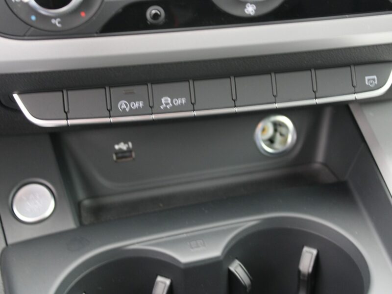 Audi A4 S-Tronic Led Hak F-vat Salon Polska B9 (2015-)