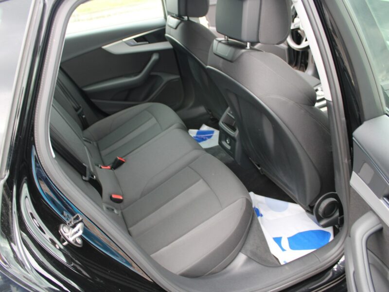 Audi A4 S-Tronic Led Hak F-vat Salon Polska B9 (2015-)