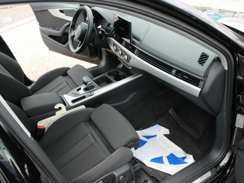 Audi A4 S-Tronic Led Hak F-vat Salon Polska B9 (2015-)