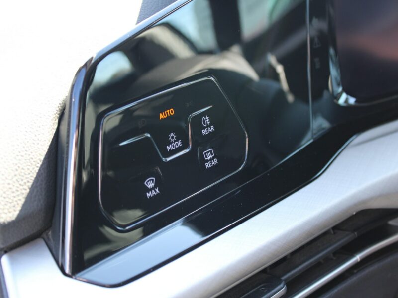 Volkswagen Golf LIFE Virtual F-vat Salon Polska Gwarancja VIII (2020-)