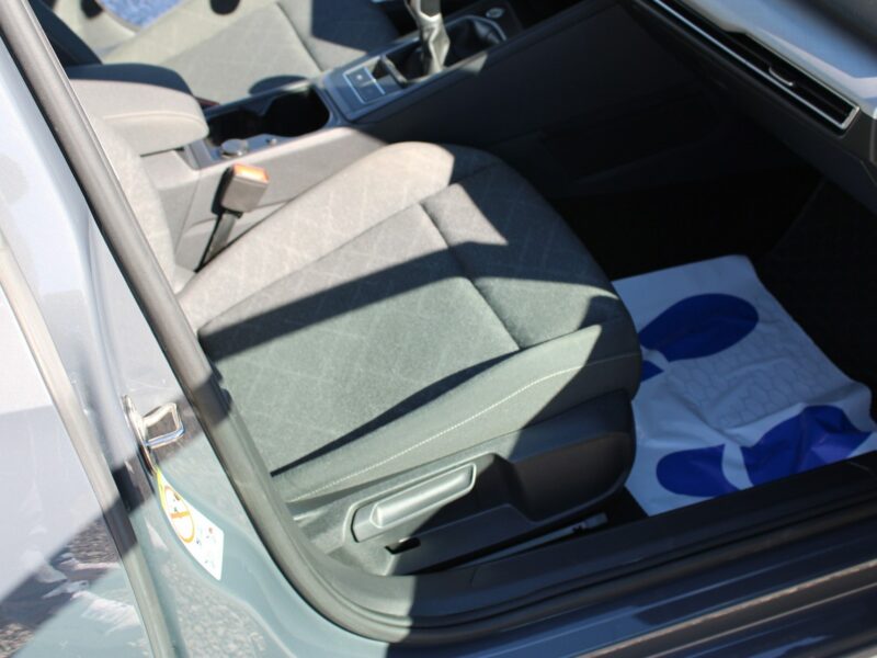 Volkswagen Golf LIFE Virtual F-vat Salon Polska Gwarancja VIII (2020-)