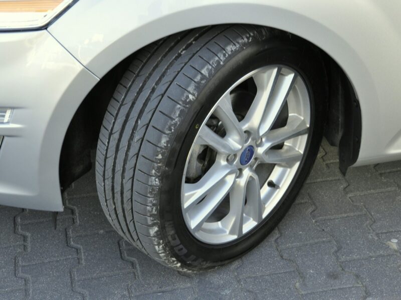Ford Mondeo 2.0TDCi/ 163KM /Navi/LEDy/Converse/Alufelgi/Pod.fotele/2xkoła/PDC Mk4 (2007-2014)