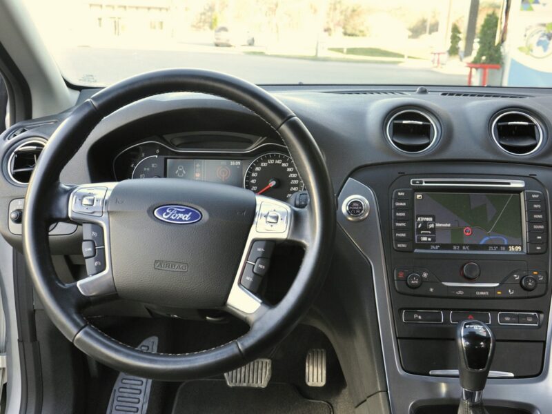 Ford Mondeo 2.0TDCi/ 163KM /Navi/LEDy/Converse/Alufelgi/Pod.fotele/2xkoła/PDC Mk4 (2007-2014)