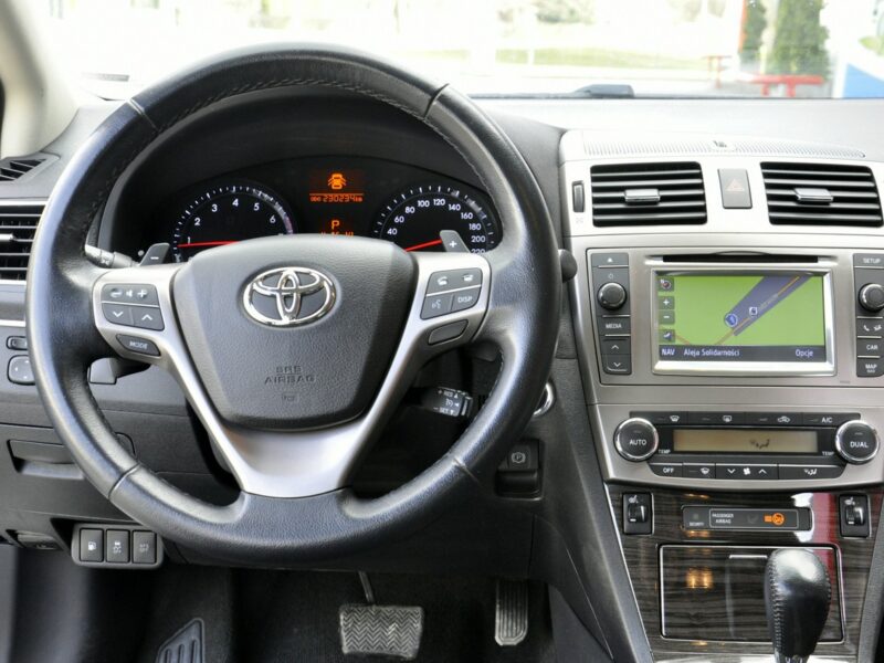 Toyota Avensis 2.0VVTi 152KM Executive/SerwisASO/Kamera/Ledy/Navi/PółSkóry/Parktronic III (2009-)