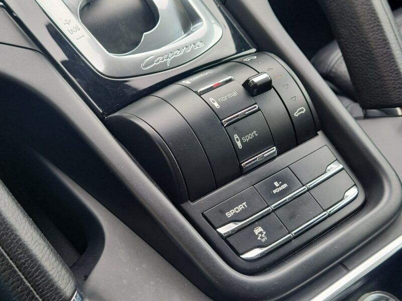 Porsche Cayenne S II (2010-)