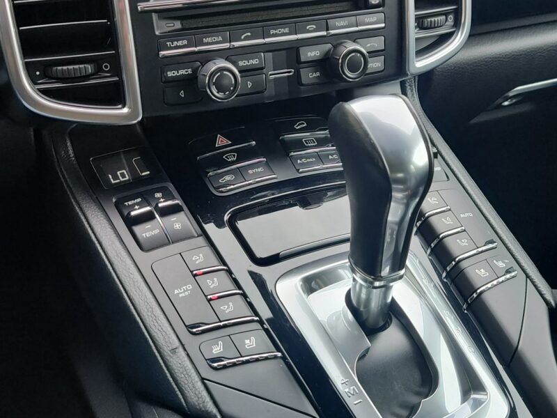 Porsche Cayenne S II (2010-)
