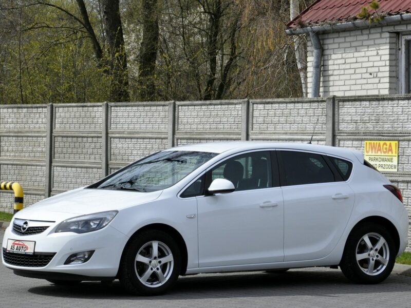 Opel Astra 1,6T 180KM Edition/Tempomat/Alufelgi/Parktronic/Climatronic/ J (2009-2019)