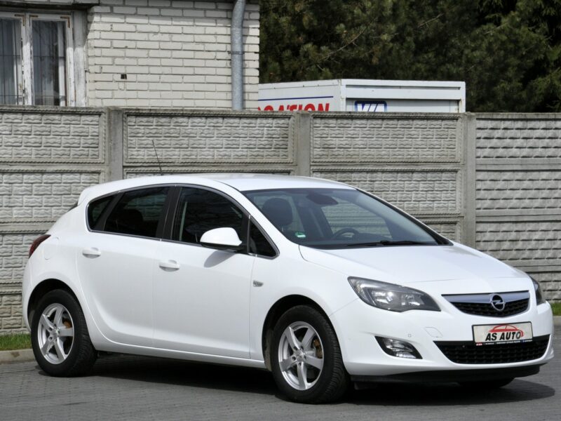 Opel Astra 1,6T 180KM Edition/Tempomat/Alufelgi/Parktronic/Climatronic/ J (2009-2019)
