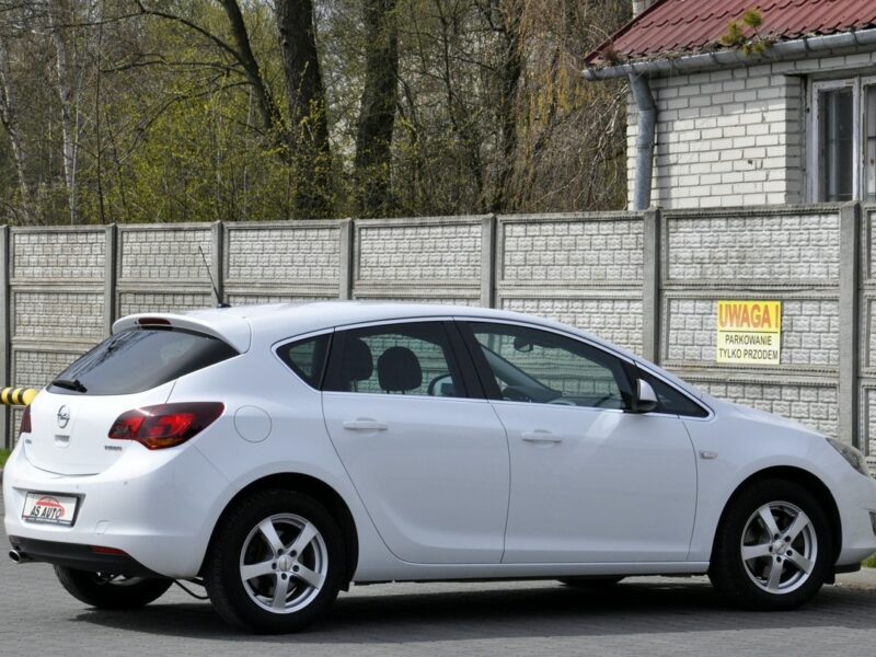 Opel Astra 1,6T 180KM Edition/Tempomat/Alufelgi/Parktronic/Climatronic/ J (2009-2019)