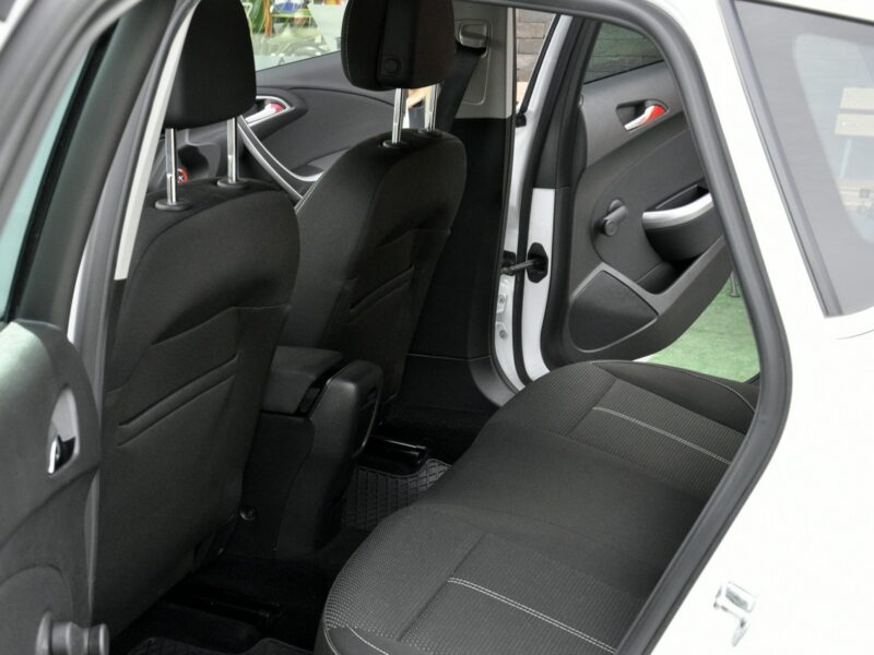Opel Astra 1,6T 180KM Edition/Tempomat/Alufelgi/Parktronic/Climatronic/ J (2009-2019)
