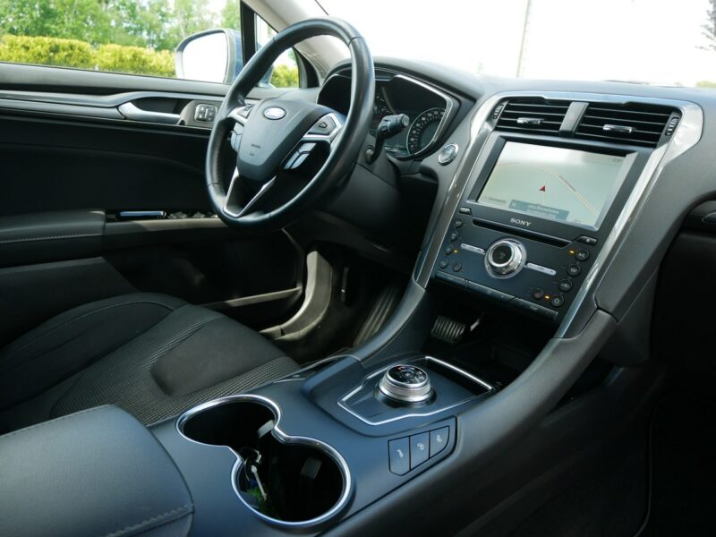 Nissan Titan LPG do 2031,Tempomat, Klimatyzacja, Navi, Hak, Android, USB, Bluetooth