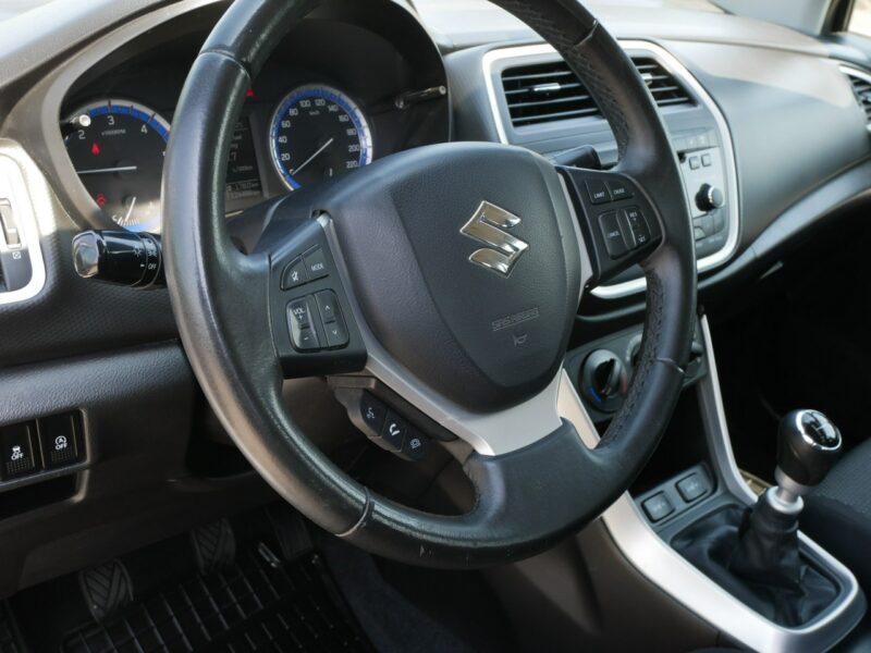 Suzuki SX4 S-Cross 1.6 DDiS 120KM [Eu5] - Grzane fotele -Zobacz