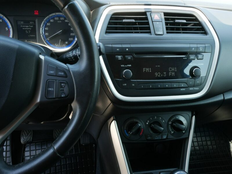 Suzuki SX4 S-Cross 1.6 DDiS 120KM [Eu5] - Grzane fotele -Zobacz