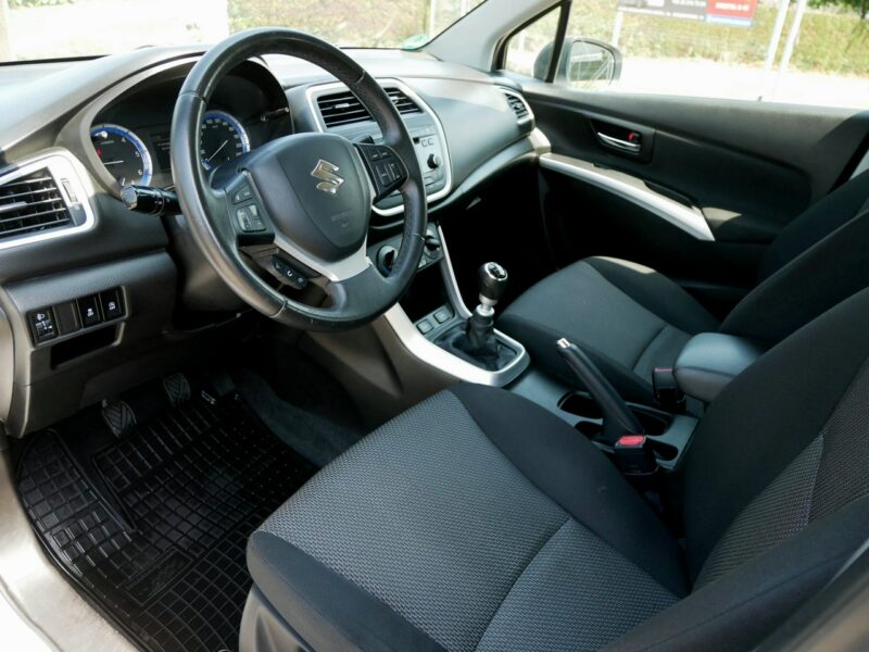 Suzuki SX4 S-Cross 1.6 DDiS 120KM [Eu5] - Grzane fotele -Zobacz
