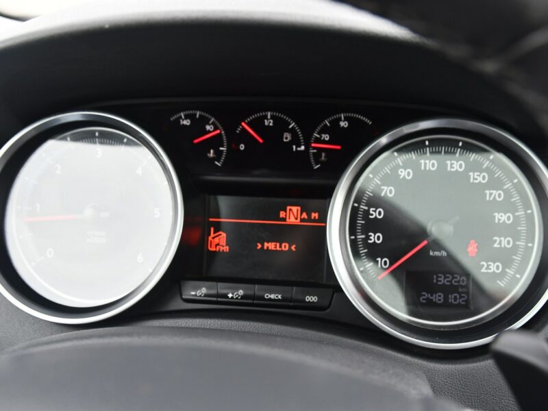 Opel Astra 1,6Benz OPC.Serwis.Klimatronic.Navigacja.Hak.Pół-skóry H (2004-2014)