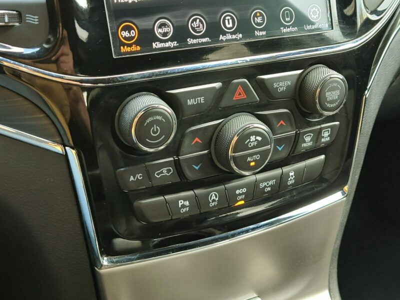 Jeep Grand Cherokee IV (2010-)