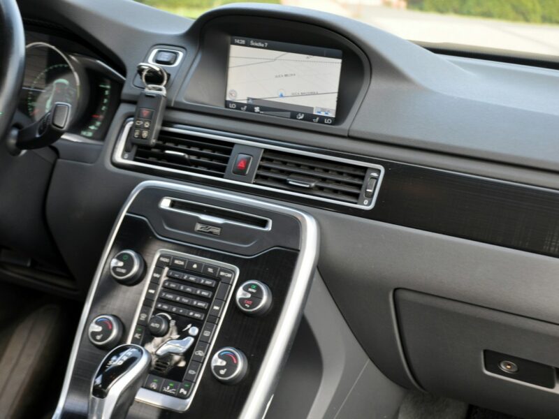 Volvo S80 2.0d(181KM)*Lift*Led*Xenon*Navi*El.Fotele*Skóry*Virtual*Alu18"FUL*ASO II (2006-)