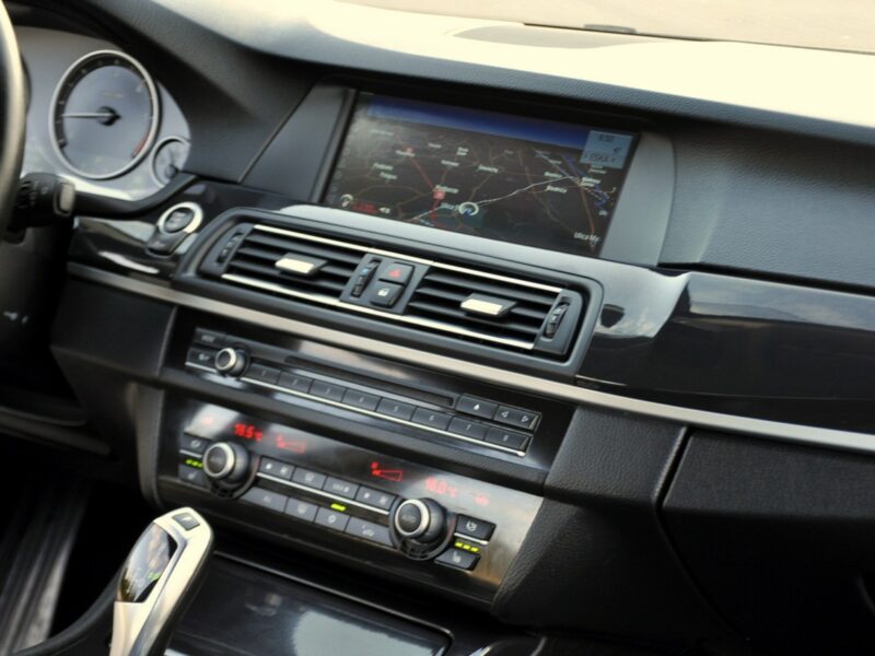 BMW 530 3.0d(258KM)*Bi-Xenon*Ringi*Navi Profesjonal*Skóry*2xParktr.*Alu 17"ASO F10 (2009-2017)