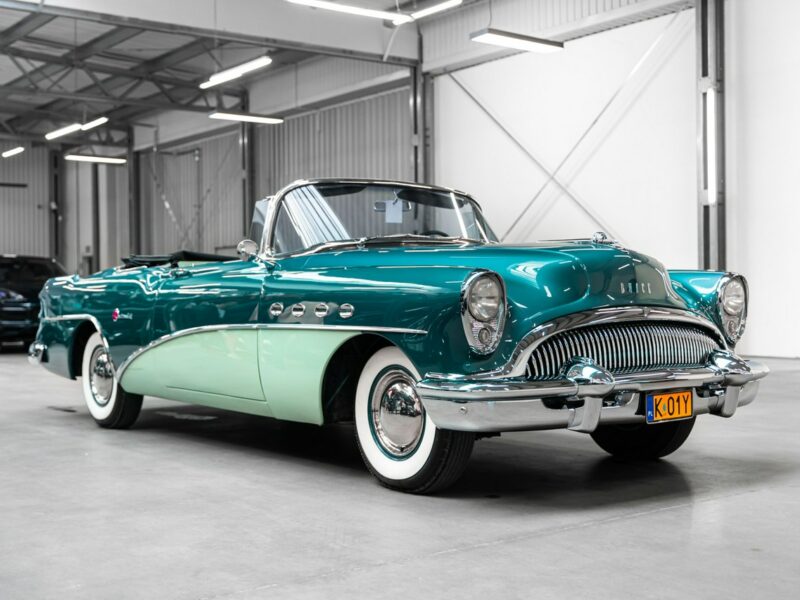 Buick Roadmaster Convertible 76C 1954 Stan fabryczny. Kolekcjonerski. Ideał VI (1954-1956)