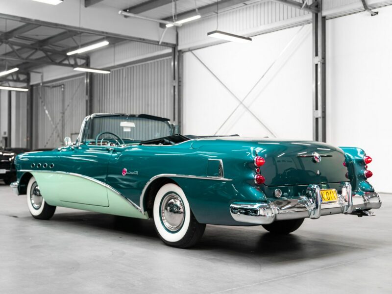Buick Roadmaster Convertible 76C 1954 Stan fabryczny. Kolekcjonerski. Ideał VI (1954-1956)