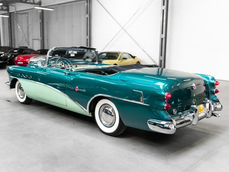 Buick Roadmaster Convertible 76C 1954 Stan fabryczny. Kolekcjonerski. Ideał VI (1954-1956)