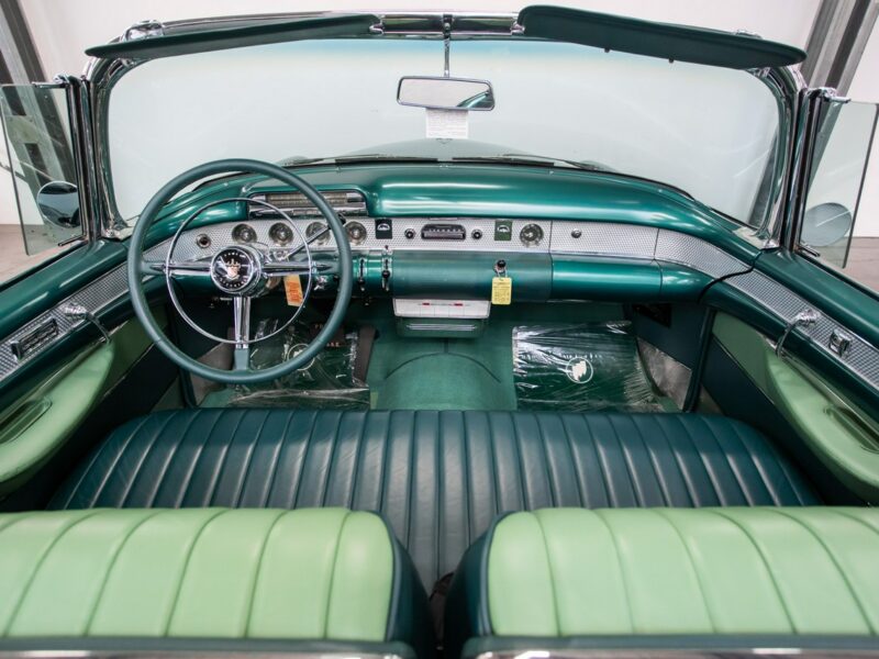 Buick Roadmaster Convertible 76C 1954 Stan fabryczny. Kolekcjonerski. Ideał VI (1954-1956)