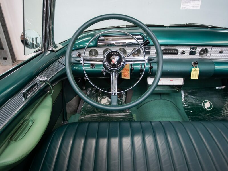 Buick Roadmaster Convertible 76C 1954 Stan fabryczny. Kolekcjonerski. Ideał VI (1954-1956)