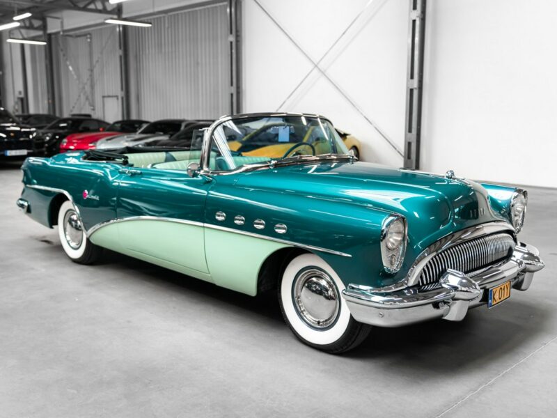 Buick Roadmaster Convertible 76C 1954 Stan fabryczny. Kolekcjonerski. Ideał VI (1954-1956)