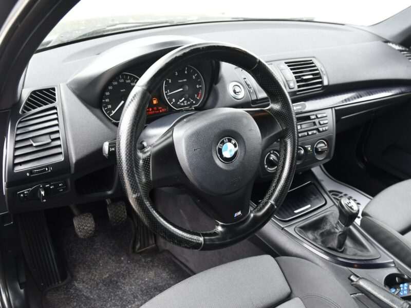BMW 118 2,0benz DUDKI11 M-Pakiet.Navi.Klimatr 2 str. Tempomat.Parktronic,OKAZ E87 (2004-2013)
