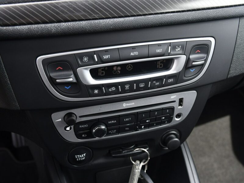 Opel Astra Ledy Duża Navi Grzana kierow 2xParktr. Grz. Kierownica Ideał z Niemiec K (2015-2021)