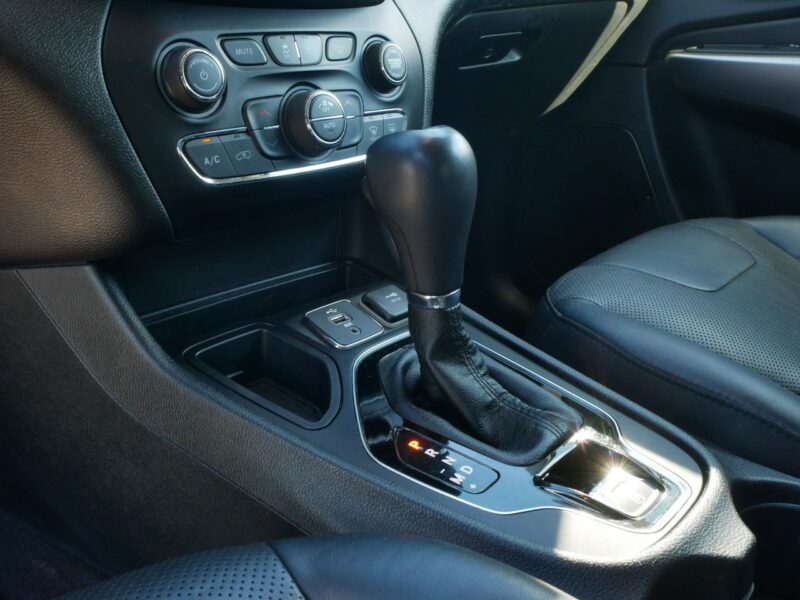 Jeep Cherokee 2.4 180KM Eu6 Limited Automat -Skóra el. reg +grzane fot i kierownica V (2014-)