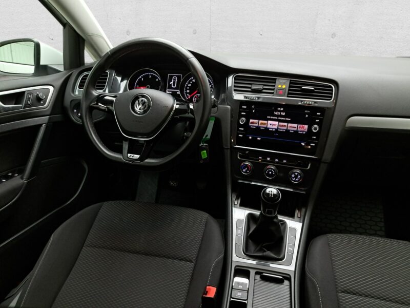 Volkswagen Golf VII (2012-)