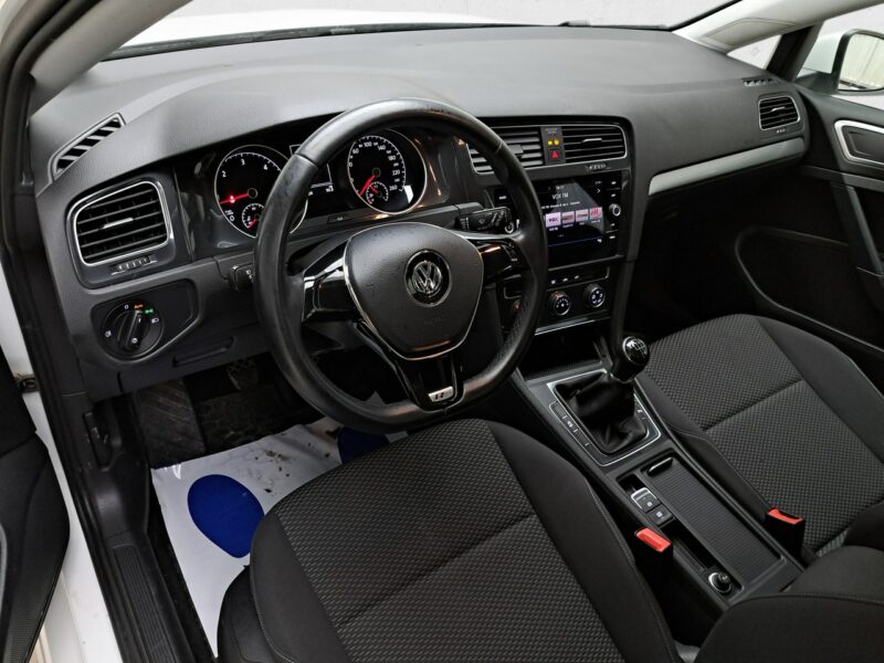 Volkswagen Golf VII (2012-)