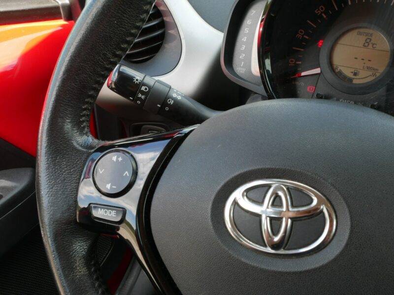 Toyota Aygo 1.0 VVT-i 69KM [EU6] -Klima -Kamera cofania -Zobacz II (2014-)