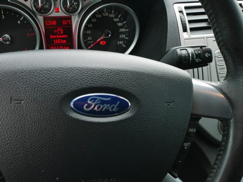 Ford Kuga 2.0TDCI 136KM -Titanium -Grzana szyba przód -1 Wł od 7 lat -Zobacz I (2008-2012)