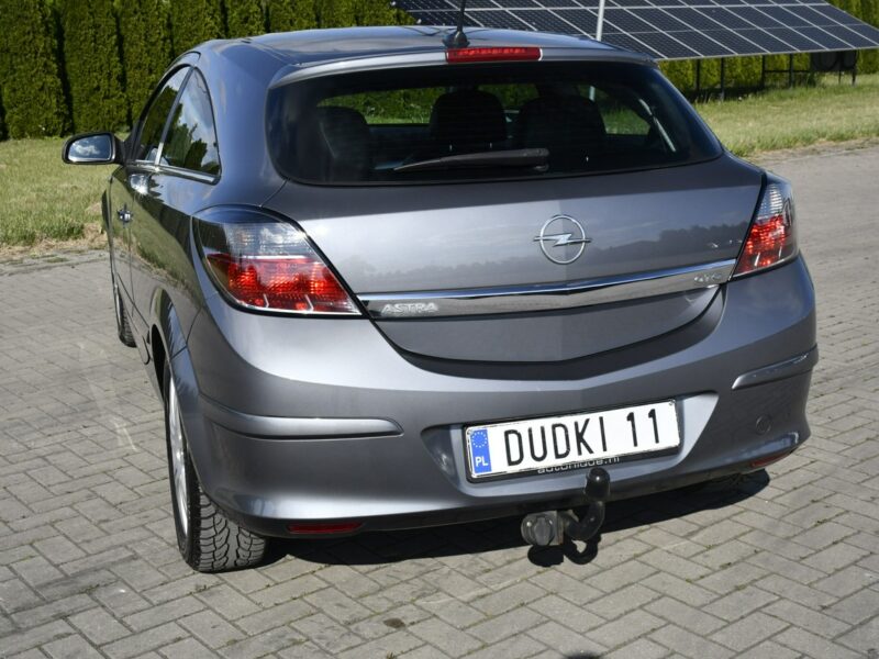 Opel Astra 1,6Benz OPC.Serwis.Klimatronic.Navigacja.Hak.Pół-skóry H (2004-2014)