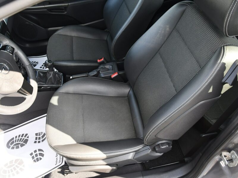 Opel Astra 1,6Benz OPC.Serwis.Klimatronic.Navigacja.Hak.Pół-skóry H (2004-2014)