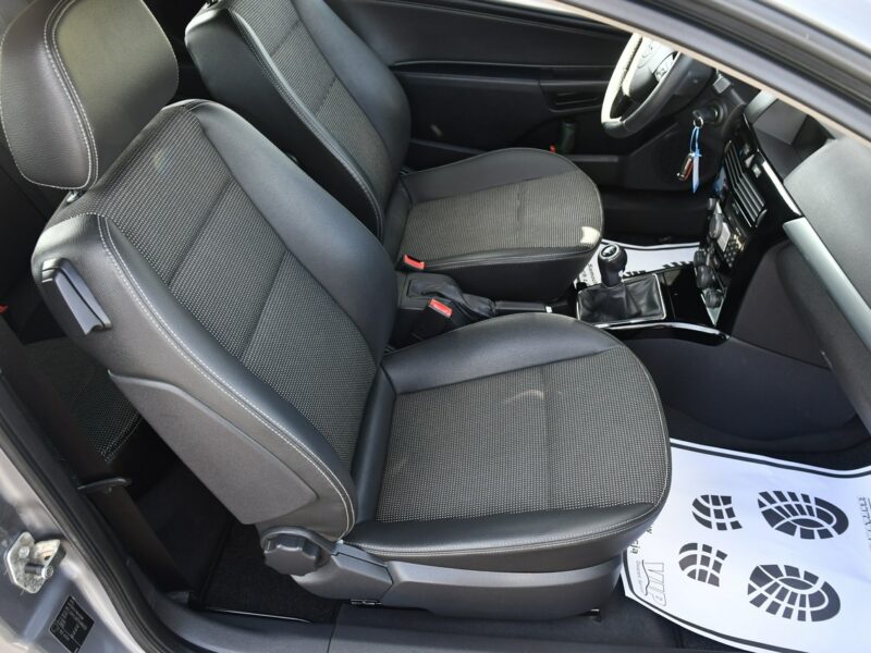 Opel Astra 1,6Benz OPC.Serwis.Klimatronic.Navigacja.Hak.Pół-skóry H (2004-2014)