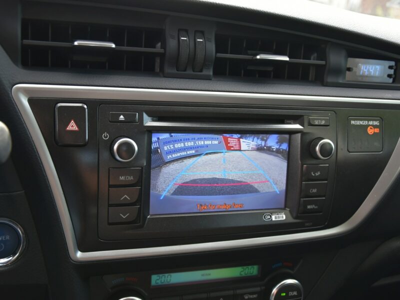 Toyota Auris Hybrid 1.8 136KM 2013r. Premnium Skóra NAVi Kamera LED 133tkm POLECAM II (2012-)
