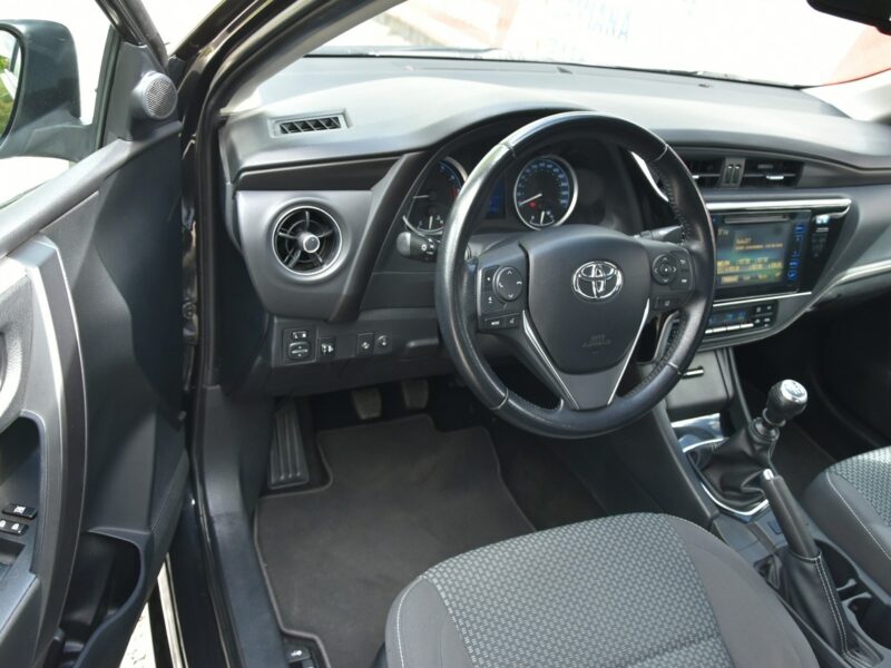 Toyota Corolla 1.6Valvematic 132KM 2018r. lift SALON Climatronic Kamera LED 47tkm Seria E16 (2012-)