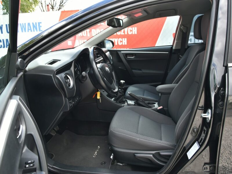 Toyota Corolla 1.6Valvematic 132KM 2018r. lift SALON Climatronic Kamera LED 47tkm Seria E16 (2012-)