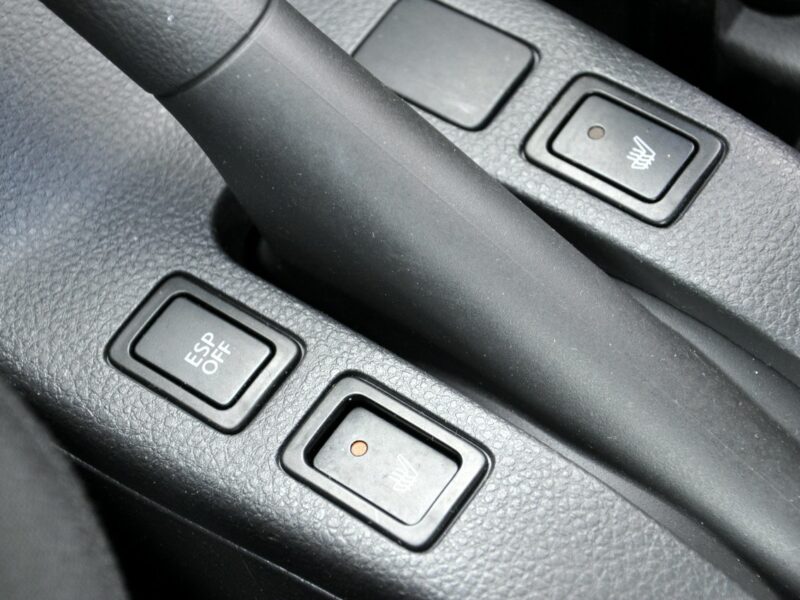 Suzuki SX4 1,6i 120KM Premium/Alu/KeyLessGo/Parktronic/Relingi/Serwisowany/PDC I (2006-2013)